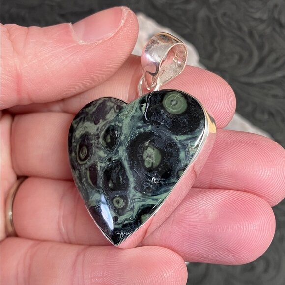Kambaba Jasper Heart Pendant Stone Crystal Jewelry - Picture 4 of 6